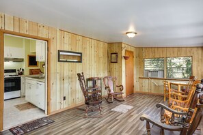 House (4 Bedrooms) | Interior - Peaceful Pomona Park Home: 1 Mi to Lake Broward! (Pomona Park)