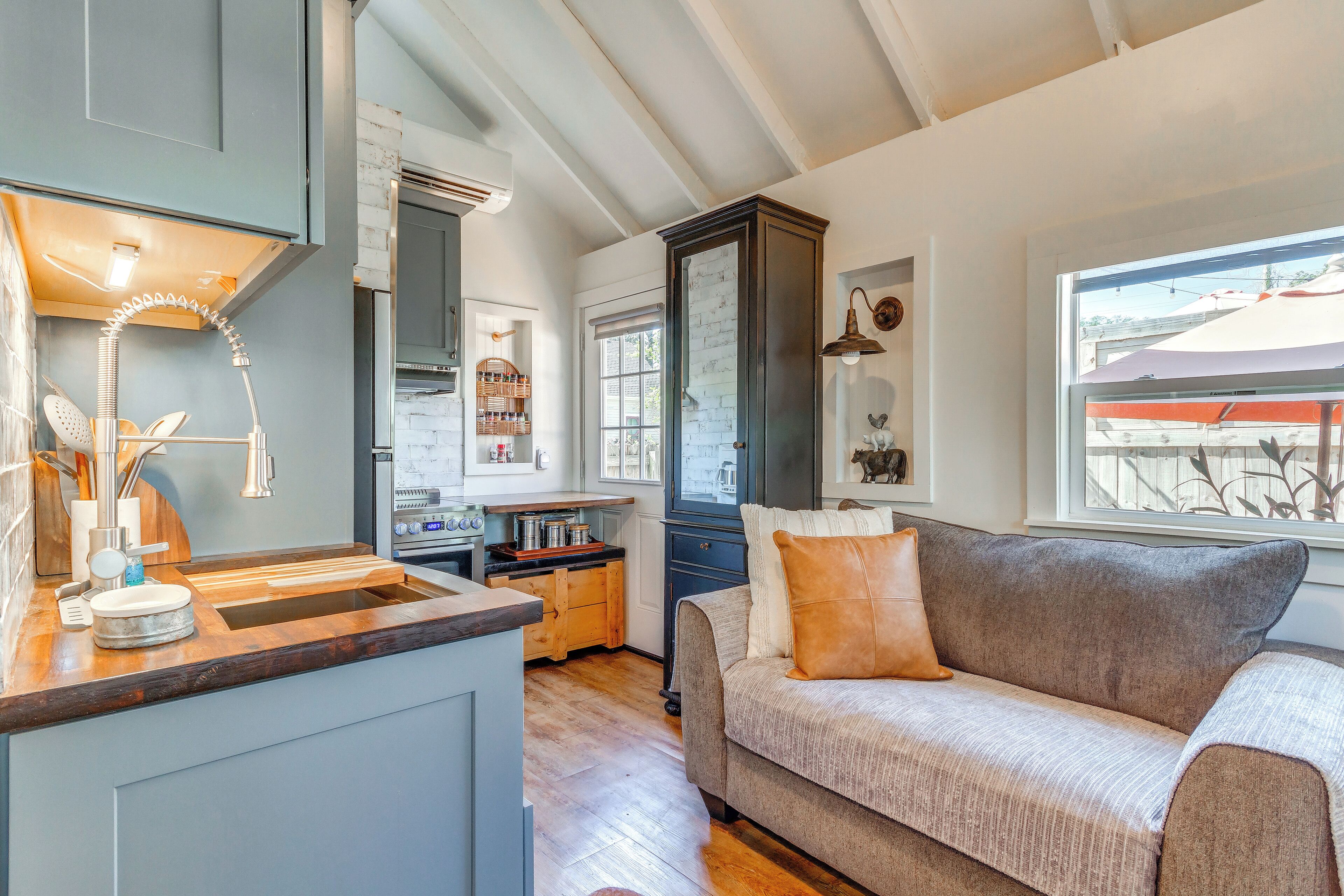 Apartment (0 Bedroom) | Interior