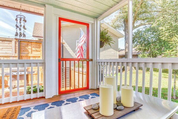 Interior - Pensacola Studio Bungalow < 1 Mi to Bayview Park! (Pensacola)