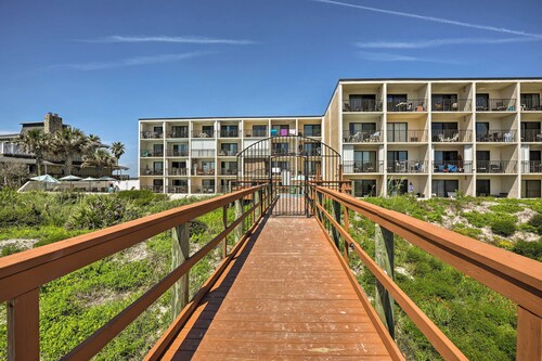 Ocean-view St Augustine Studio w/ Pool Access!