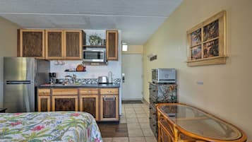 Apartment (0 Bedroom) | Interior