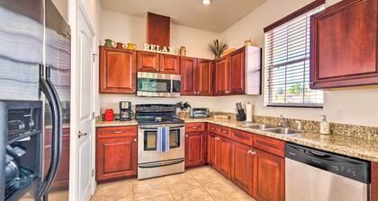 Pet-friendly Homosassa Condo: Walk to River!