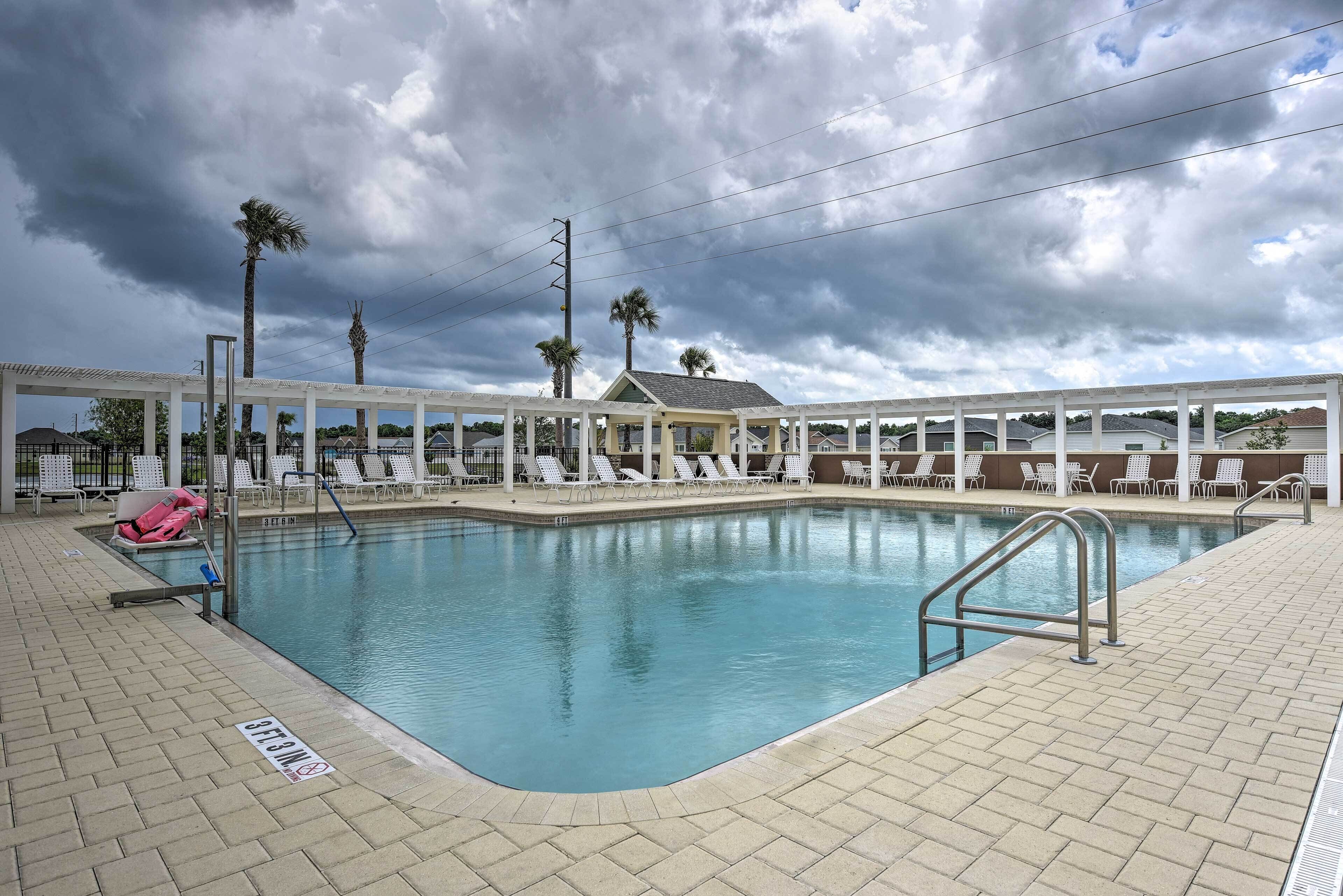 Pet-friendly Home: Lanai + Resort Amenities!