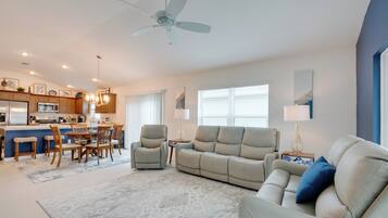 House (3 Bedrooms) | Interior