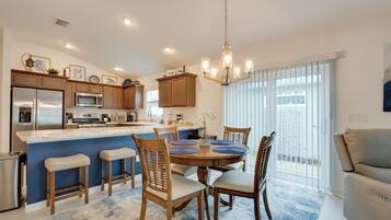 House (3 Bedrooms) | Front of property