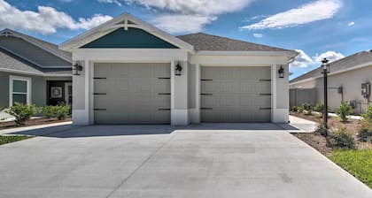 Lanai & Resort Amenities: The Villages Getaway