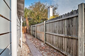 Cottage (2 Bedrooms) | Interior