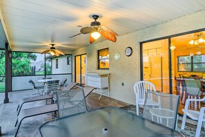 House (2 Bedrooms) | Interior - Waterfront Port St Lucie Home w/ Lanai & Pool (Port Saint Lucie)