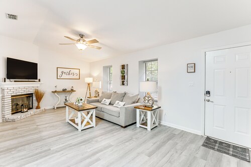 Pet-friendly Home Near Dtwn Tallahassee!