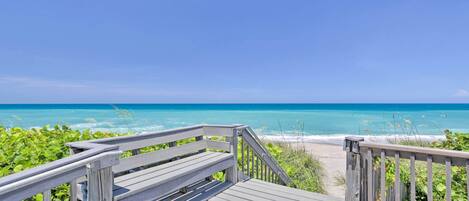 Apartment (2 Bedrooms) | Front of property