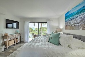 Interior - Stuart Condo at Beachfront Resort w/ Ocean Views (Stuart)