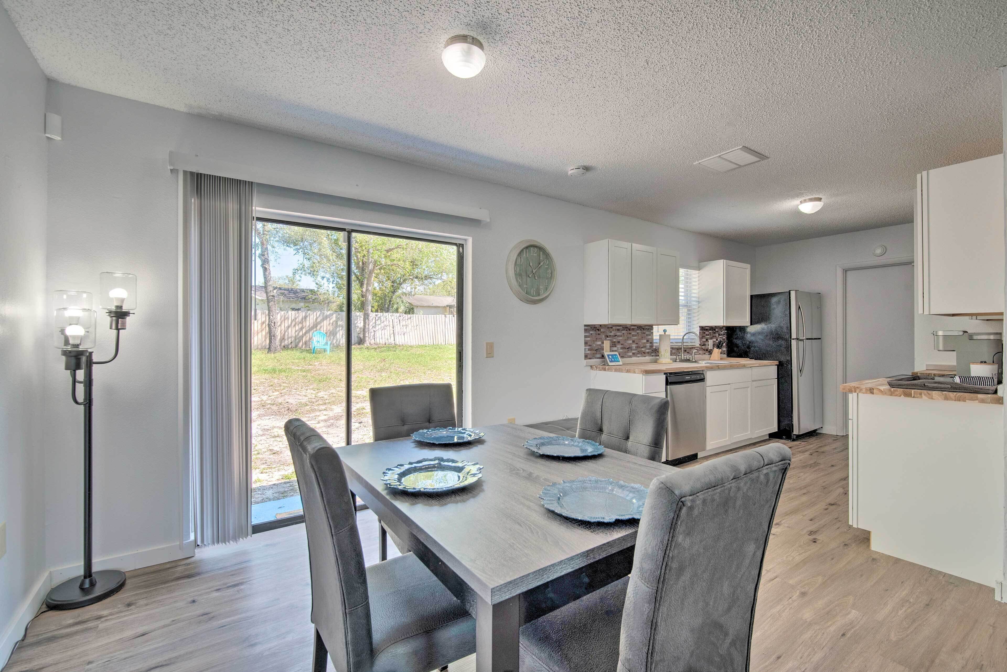 Quiet Spring Hill House w/ Big Yard & Grill!