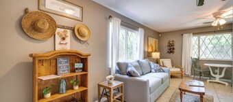 1 Mi to Lake Dora: Cottage w/ Shared Yard & Patio!