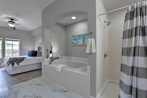 Apartment (2 Bedrooms) | Interior - Luxury Orlando Escape - 4 Mi to Disney World! (Orlando)