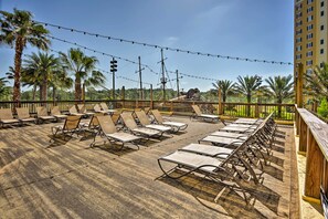 Interior - Luxury Orlando Escape - 4 Mi to Disney World! (Orlando)