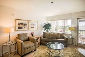 Apartment (1 Bedroom) | Interior