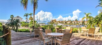 Resort-style Condo w/ Pool: 19 Miles to Fort Myers