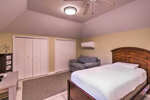 Interior - Riverfront Titusville Home w/ Pool + Pickleball! (Titusville)