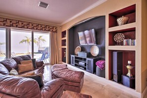 Apartment (Multiple Bedrooms) | Interior - Riverfront Titusville Home w/ Pool + Pickleball! (Titusville)