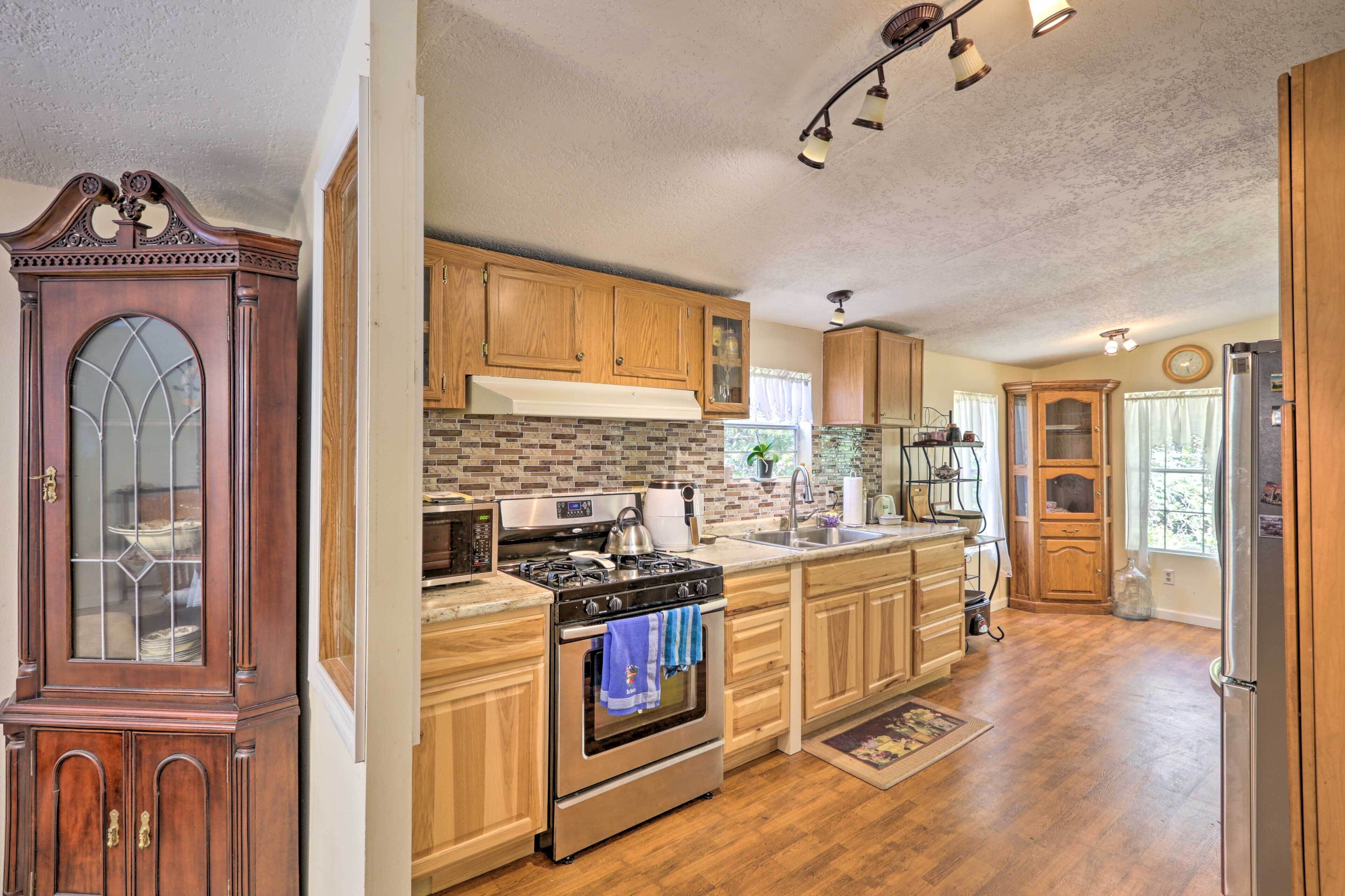 微波炉、烤箱、炉灶、厨具/餐具