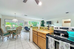 บ้านพัก (4 Bedrooms) | ภายใน