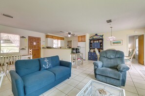 House (4 Bedrooms) | Interior - Dock & Kayaks: Riverfront Dunnellon Home! (Dunnellon)