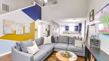 Apartemen (3 Bedrooms) | Bagian depan properti