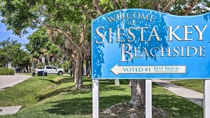 A welcome sign for Siesta Key Beachside, indicating it is voted #1 best beach and beach access #3. - Siesta Key Village Home < Half Mi to Beach! (Siesta Key)