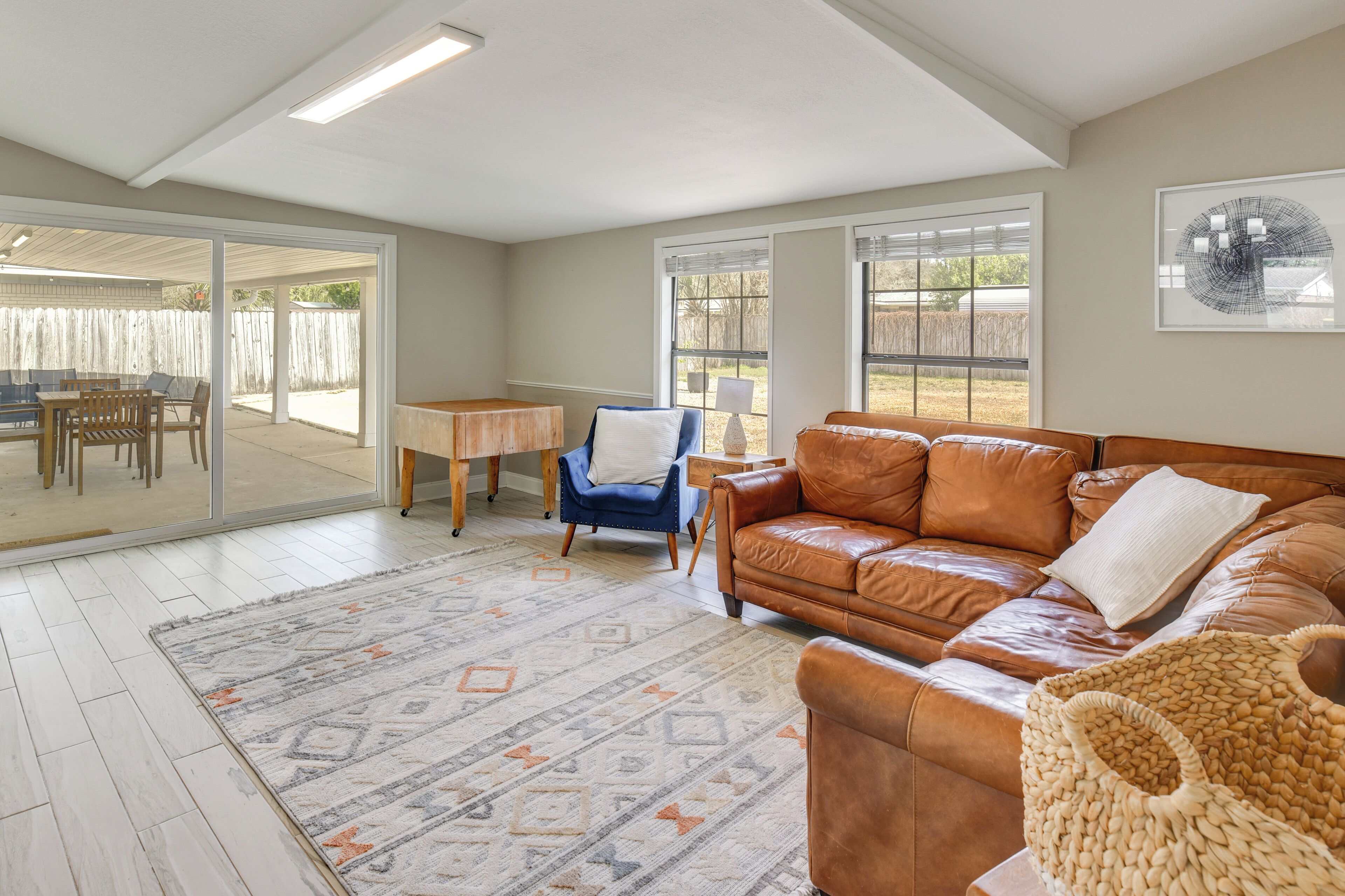 House (5 Bedrooms) | Interior