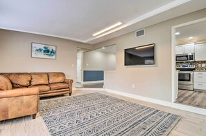 House (4 Bedrooms) | Interior - Spacious Fort Walton Beach Home ~ 2 Mi to Beach! (Fort Walton Beach)