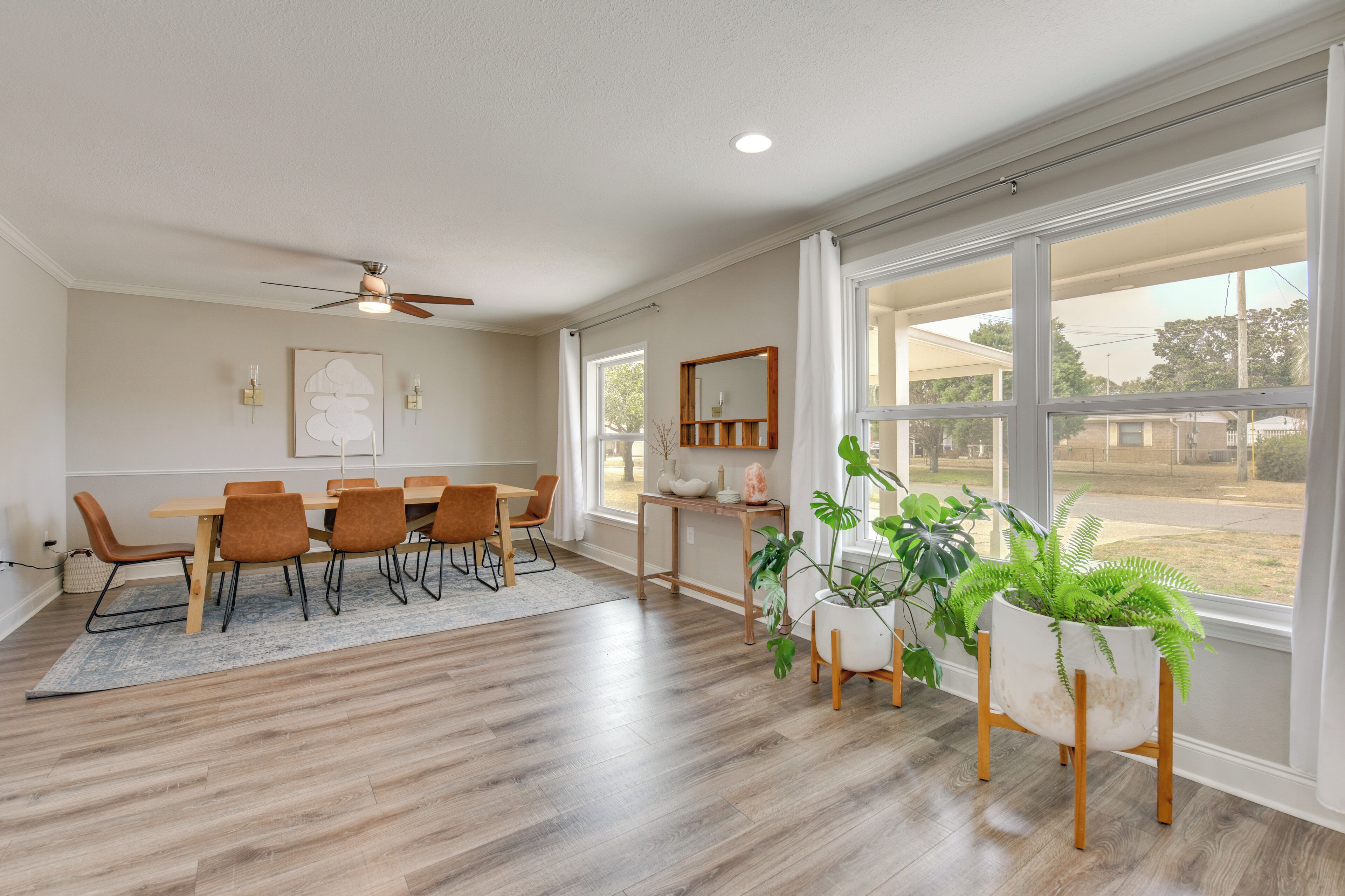 House (5 Bedrooms) | Interior