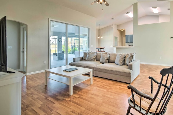 House (5 Bedrooms) | Interior - Spacious Ocala Home w/ Lanai & Private Pool! (Ocala)