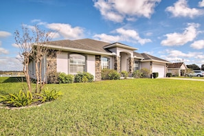 House (5 Bedrooms) | Interior - Spacious Ocala Home w/ Lanai & Private Pool! (Ocala)