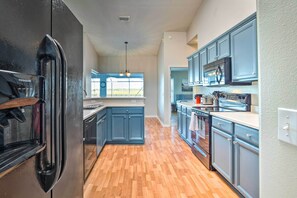 House (5 Bedrooms) | Interior - Spacious Ocala Home w/ Lanai & Private Pool! (Ocala)