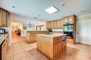 House (6 Bedrooms) | Interior - Spacious Tampa Vacation Rental w/ Pool & Dock (Tampa)