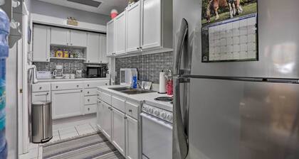 Stuart Apartment w/ Patio Near St Lucie River!