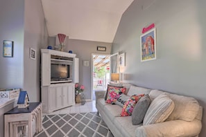 Interior - Stuart Apartment w/ Patio Near St Lucie River! (Stuart)