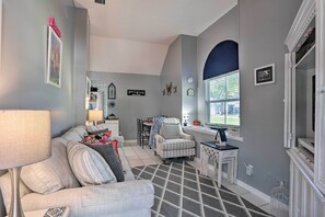 Apartment (1 Bedroom) | Interior