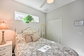 House (3 Bedrooms) | Interior - St Augustine Cottage 4 Mi to Beach! (St. Augustine)