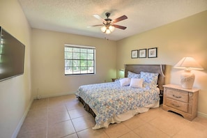 House (4 Bedrooms) | Interior - 3 Mi to Philippe Park & Pier: Stunning Retreat (Safety Harbor)