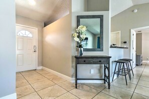 Interior - Sun-soaked Home: Day Trip to Clearwater Beach! (Poinciana)