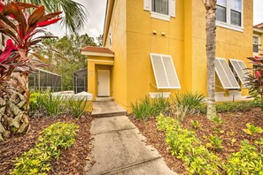 Interior - Kissimmee Resort Townhome w/ Pool, 7 Mi to Disney! (Kissimmee)