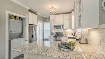 Cottage (2 Bedrooms) | Interior