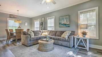 Cottage (2 Bedrooms) | Interior