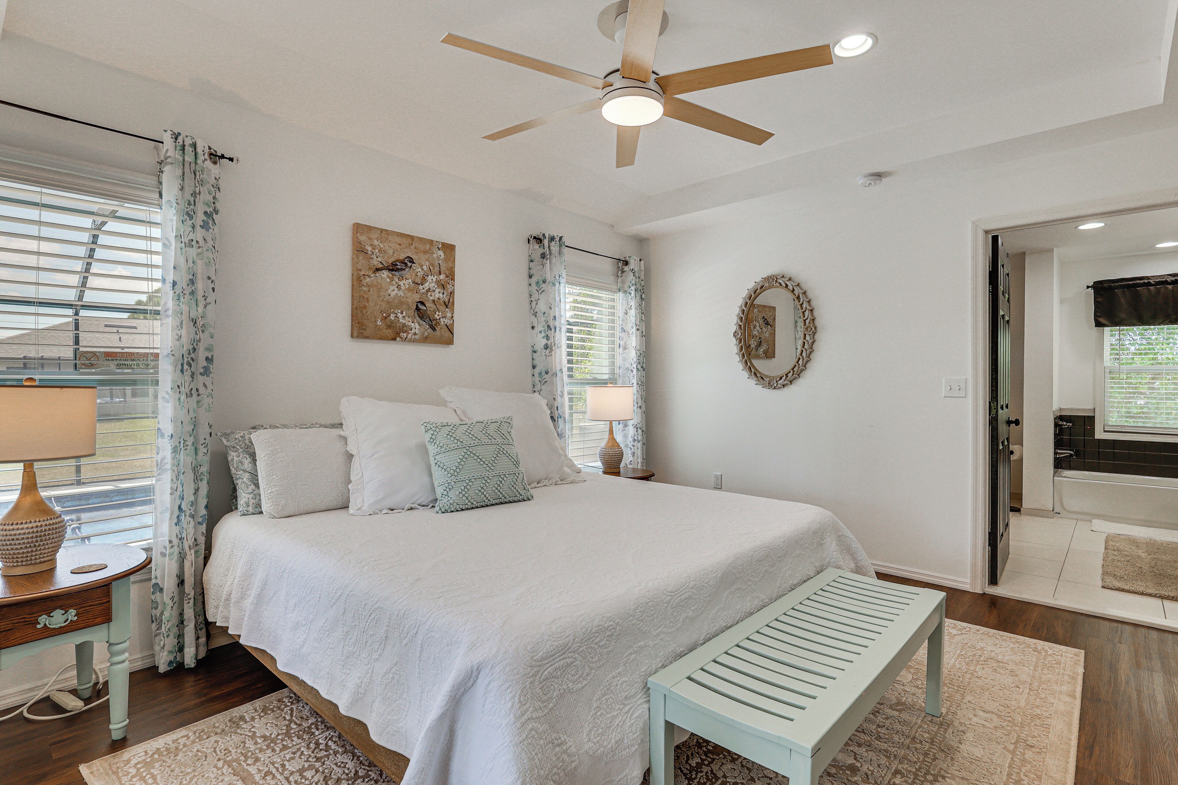House (3 Bedrooms) | Interior
