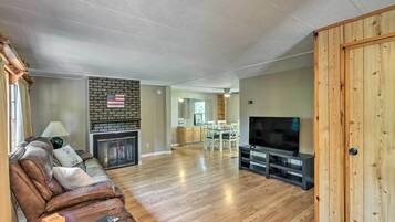 House (3 Bedrooms) | Interior