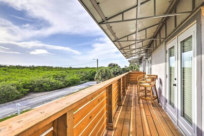 Tampa House w/ Patio, Near Downtown & Beaches!