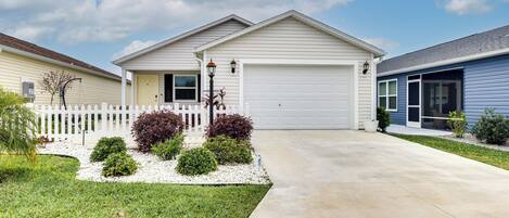 House (2 Bedrooms) | Front of property