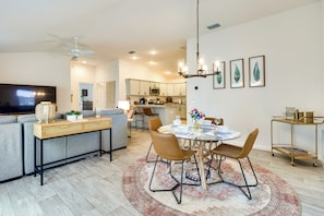 Casa (2 Bedrooms) | Interior