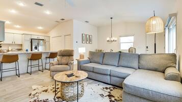 House (2 Bedrooms) | Interior